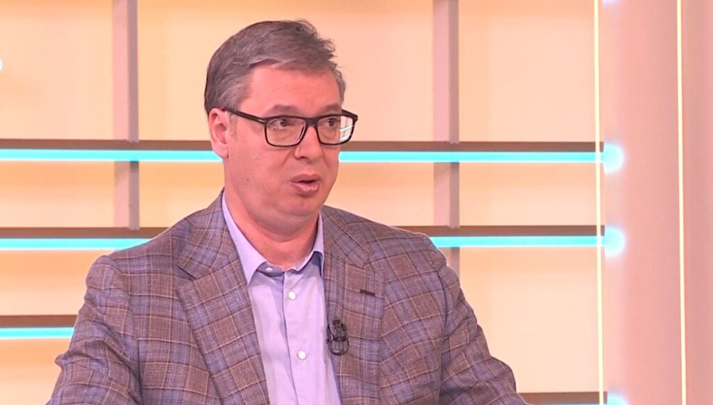 PREDSEDNIK VUČIĆ SE OBRAĆA NACIJI: „Kurti nije svoj, brine me situacija na KiM“