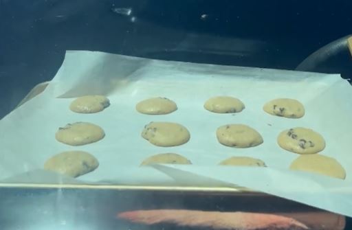 Rendžeri u Americi ispekli kolače u vrelom automobilu (VIDEO)