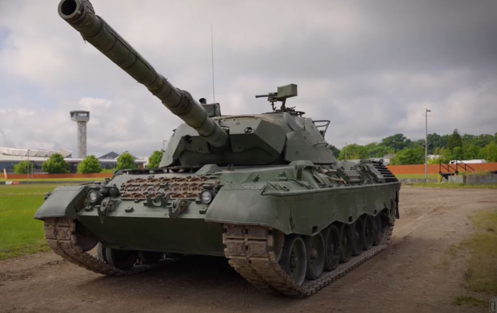 PONOVO GORE LEOPARDI: Ruska vojska uništila dva tenka i skladište municije