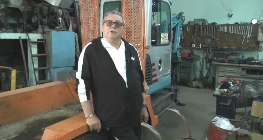 UKRAO OD OCA PA MU POŠTENO VRATIO: Za svoj prvi MILION kupio traktor, neobična priča Miroslava iz Srema