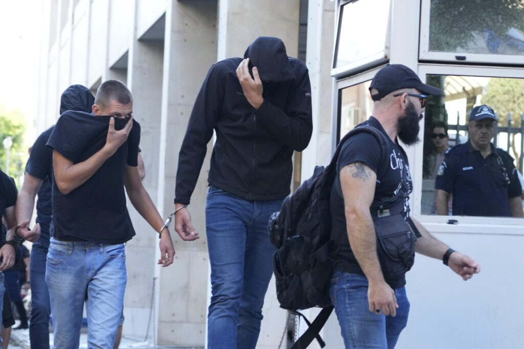 UBICI PRETI DOŽIVOTNA: Grčki sud tereti HRVATSKE HULIGANE za ubistvo i još 4 krivična dela!