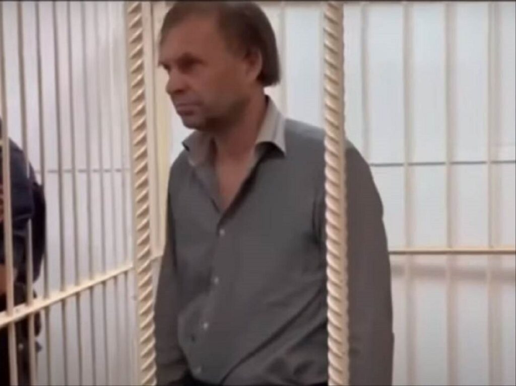 SRAMNA ODBRANA MONSTRUMA: Vladimir koji je 14 godina držao OTETU DEVOJKU kao seksualnu ROBINJU plakao pred sudijom (VIDEO)
