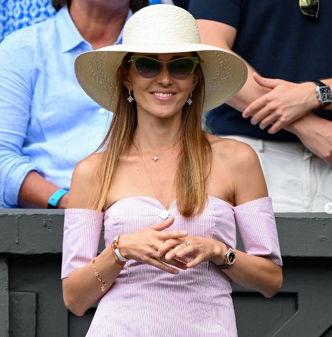 JELENINA HALJINA HIT LETA: Novakova supruga fascinira sportskim glamurom na tribinama US Opena (FOTO)