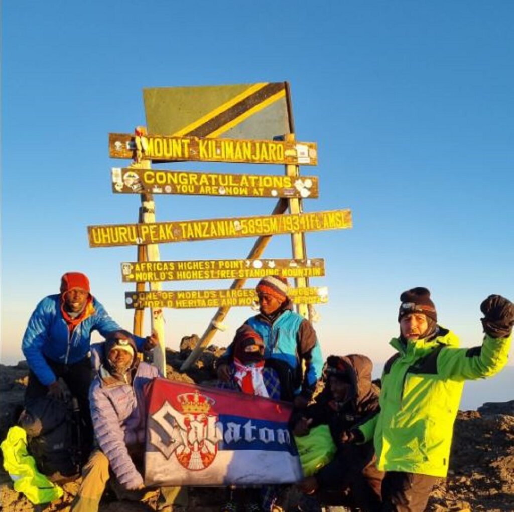 DEČAK IZ SRBIJE SVETSKI REKORDER: Ognjen (5), NAJMLAĐI ALPINISTA koji je osvojio Kilimandžaro