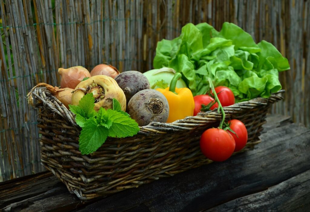 ZDRAVLJE IZ TANJIRA: Pet vrsta povrća koje ljuštimo, a bolje je da ga jedemo sa korom