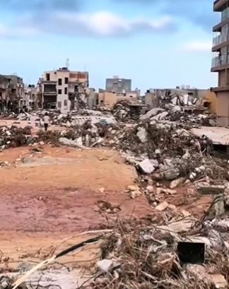 STRAVIČNE POSLEDICE POPLAVA U LIBIJI, NASTALA PRAVA APOKALIPSA: Nestalo 10.000 ljudi, TELA SU SVUDA! (VIDEO)