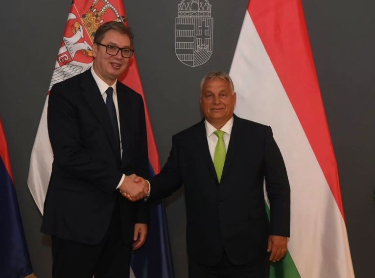 PRIJATELJSKI SUSRET DVOJICE LIDERA: Predsednik Vučić se sastao sa premijerom Orbanom u Budimpešti