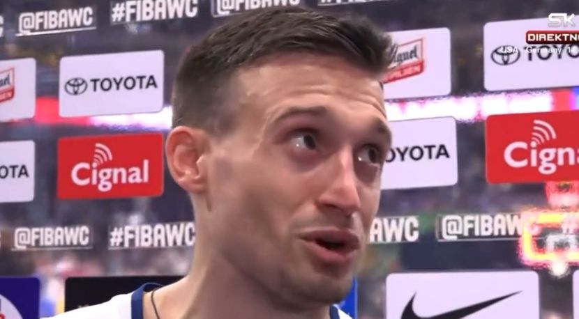 „ZA BORIŠU I SRBIJU“: Suze i reči Alekse Avramovića oduševile naciju (VIDEO)