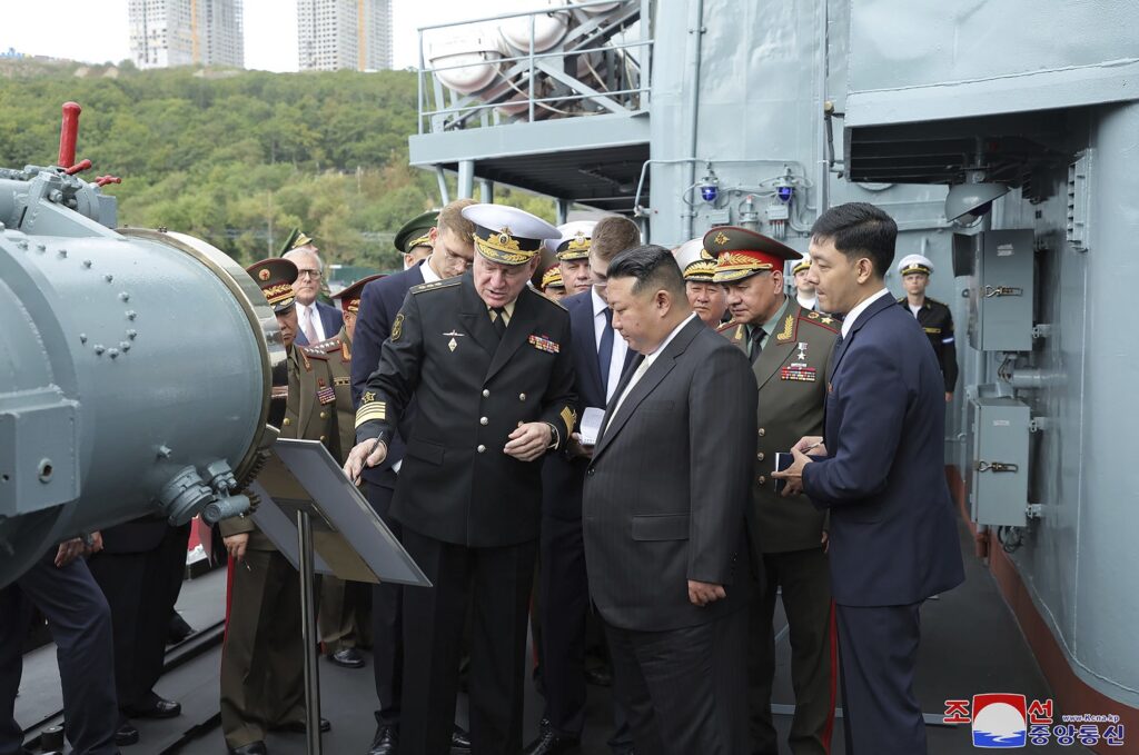 PANIKA NA ZAPADU: Kimu predstavljeni ruski strateški bombarderi koji mogu da nose nuklearne bojeve glave