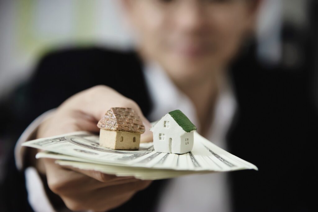 ODUŠEVLJENJE GRAĐANA ODLUKOM NBS: Rate stambenih kredita manje za 10 do 25 odsto