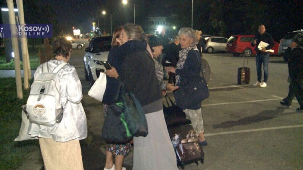 „NISMO SE UPLAŠILI“: Vernici iz Banjske stigli noćas u Novi Sad (VIDEO)