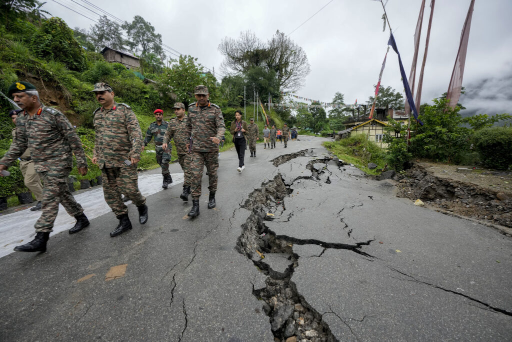 47 PREMINULIH, 150 NESTALIH OSOBA: Broj žrtava nakon poplava u Indiji raste, vrši se hitna evakuacija