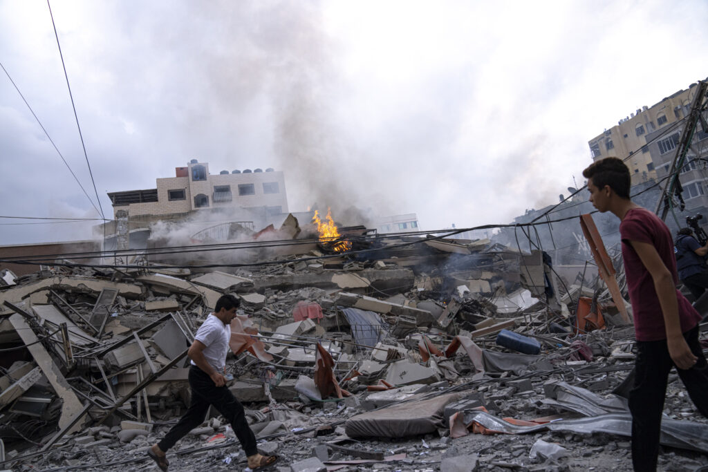 BOMBARDOVANA PROVOSLAVNA CRKVA U GAZI: Ima povređenih i poginulih