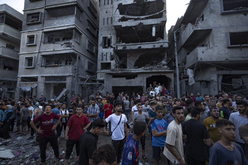 BLISKI ISTOK PETI DAN RATA: Izrael pogodio više od 200 ciljeva u Gazi, broj mrtvih premašio 2.000