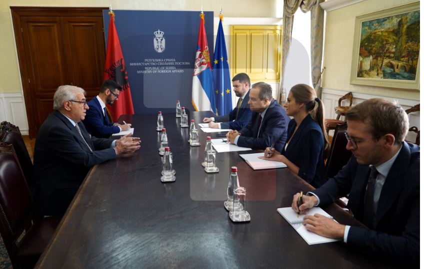 Dačić primio u oproštajnu posetu ambasadora Albanije