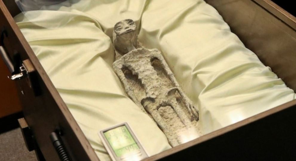 „ONE SU NEŠTO JOŠ STRAŠNIJE OD VANZEMALJACA“: Ufolog Vil Galison izneo svoje mišljenje o mumijama iz Meksika