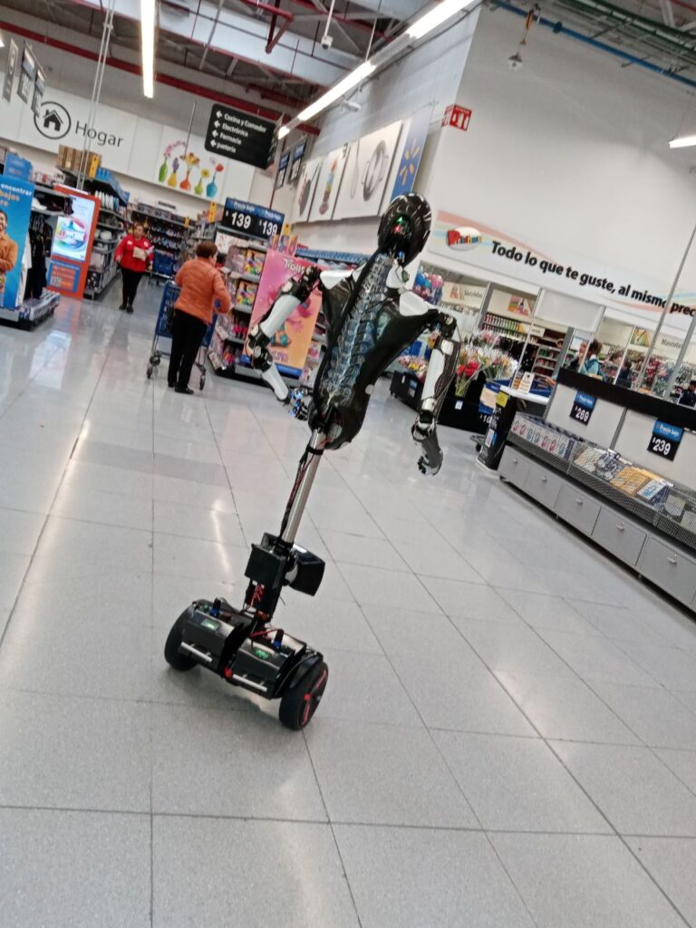BSCHAPPY PORTAL ČITA SE I U MEKSIKU: U ogromnom lancu Supermarketa potrošače dočekuju roboti
