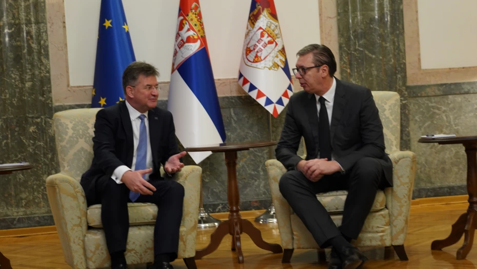 „SRBIJA JE UVEK SPREMNA ZA DIJALOG“: Predsednik Vučić nakon sastanka sa Lajčakom u Beogradu