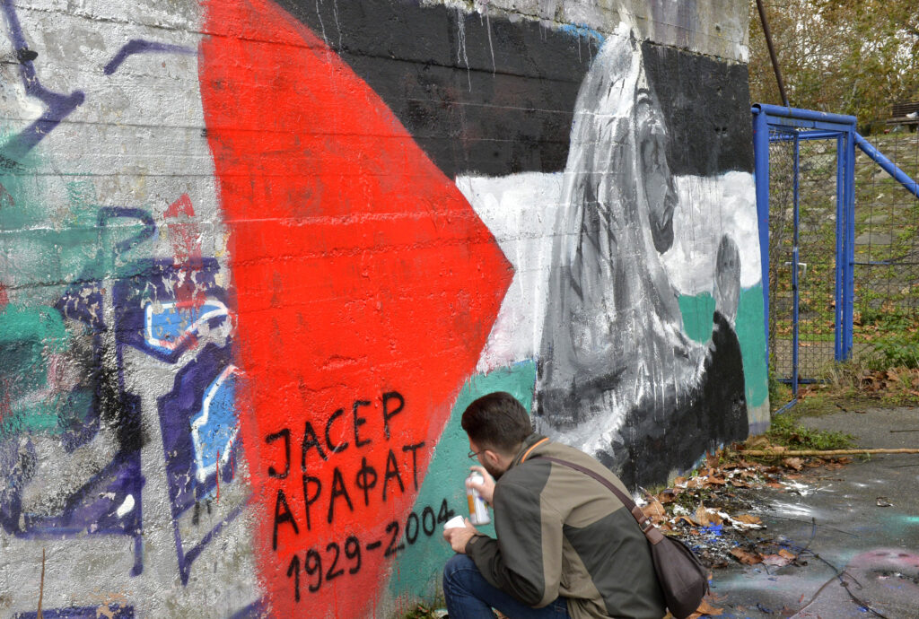 PODRŠKA IZ SRBIJE: Arafat dobio mural na Zemunskom keju, održan skup solidarnosti s Palestincima
