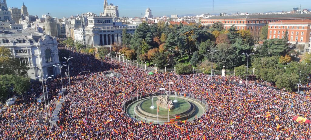 MADRIDOM MARŠIRALO 170.000 LJUDI: Najveći protest do sada protiv zakona o amnestiji