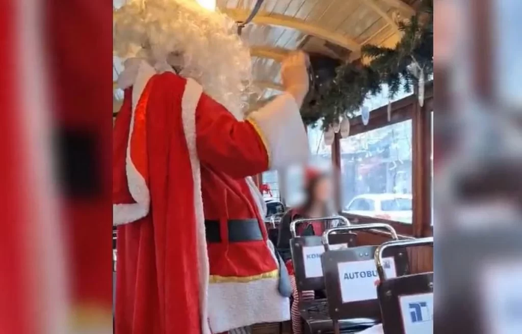 REGION U ŠOKU, NA ŠTA OVO LIČI?  Deda Mraz u tramvaju pevao USTAŠKE PESME (VIDEO)