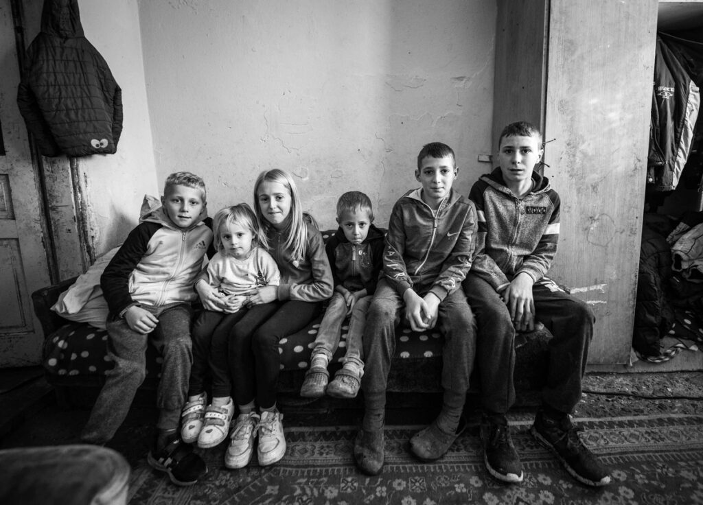 ČASLAV DOVEO U KUĆU ALBANKU: Zgranuta porodica ne može da dođe sebi!
