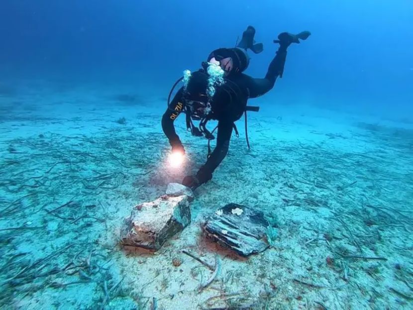 KRIJU VELIKU TAJNU? Drevni artefakti nađeni na dnu mora
