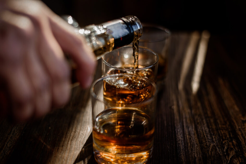 SRCE PRVO STRADA Neumereno konzumiranje alkohola povećava šansu obolevanja