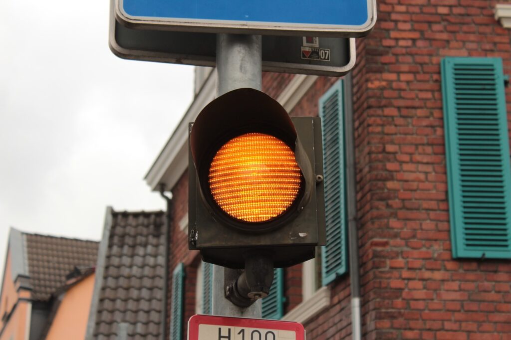 KO KOME NEDOSTAJE: Semafor koji će zbuniti i najveće saobraćajne stručnjake