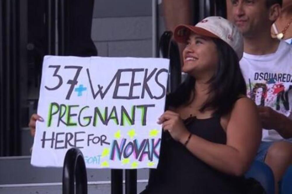 OVO ĆE VAS ODUŠEVITI! Trudnica u 37. nedelji trudnoće došla da bodri Novaka!