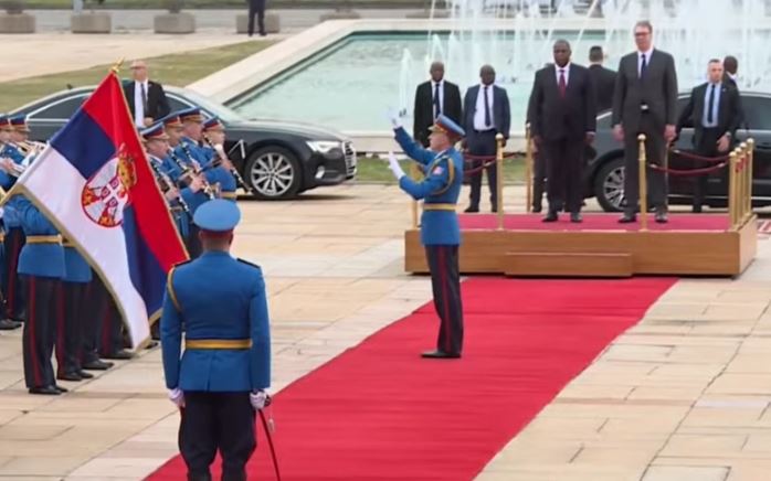 VUČIĆ DOČEKAO PREDSEDNIKA CENTRALNOAFRIČKE REPUBLIKE Predsednika očekuje važan sastanak