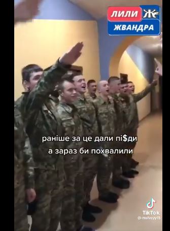 DANAK U KRVI! UKRAJINCI STVARAJU MLADE NACISTE SPREMNE DA UBIJAJU BRAĆU RUSE – Snimak 17-ogodišnjaka ledi krv u žilama! VIDEO