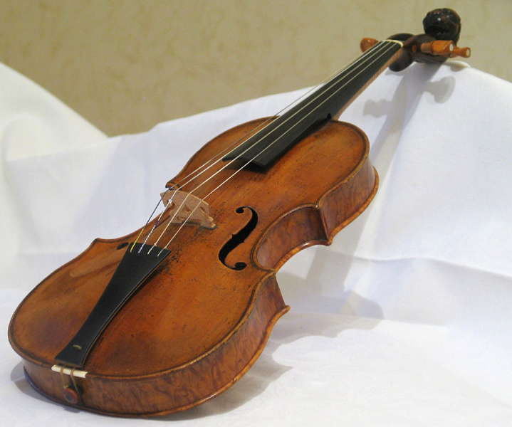 Francuski stručnjaci skenirali čuvenu Paganinijevu violinu