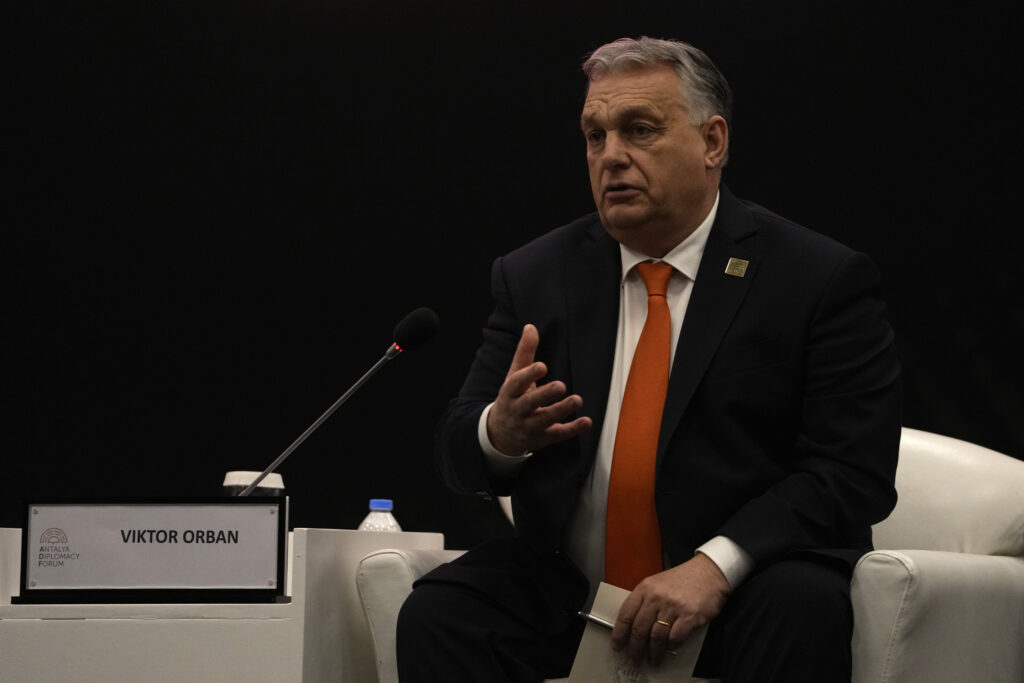 MOŽE ALI BEZ MEŠANJA U UKRAJINU: Orban podržao kandidaturu Rutea u NATO