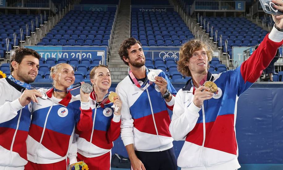 RUSKI TENISERI MOGU NA OLIMPIJADU: Dozvoljeno im da se takmiče kao neutralni sportisti