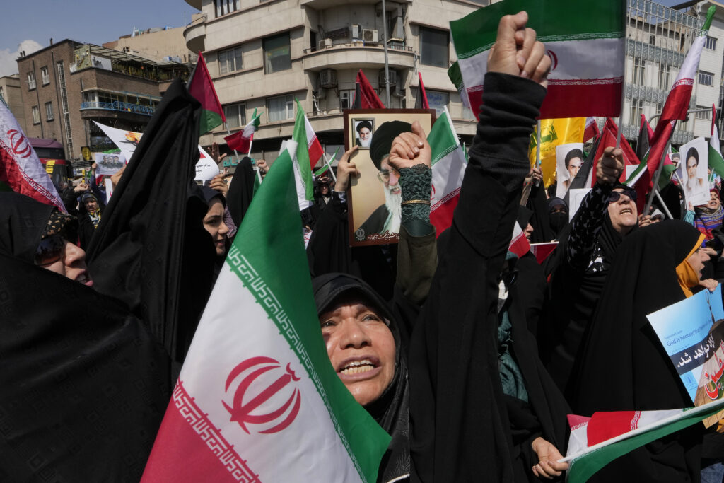 IRAN HITNO POVUKAO RUČNU: Teheran odbacio izjave komandanta garde: Nećemo nuklearni rat