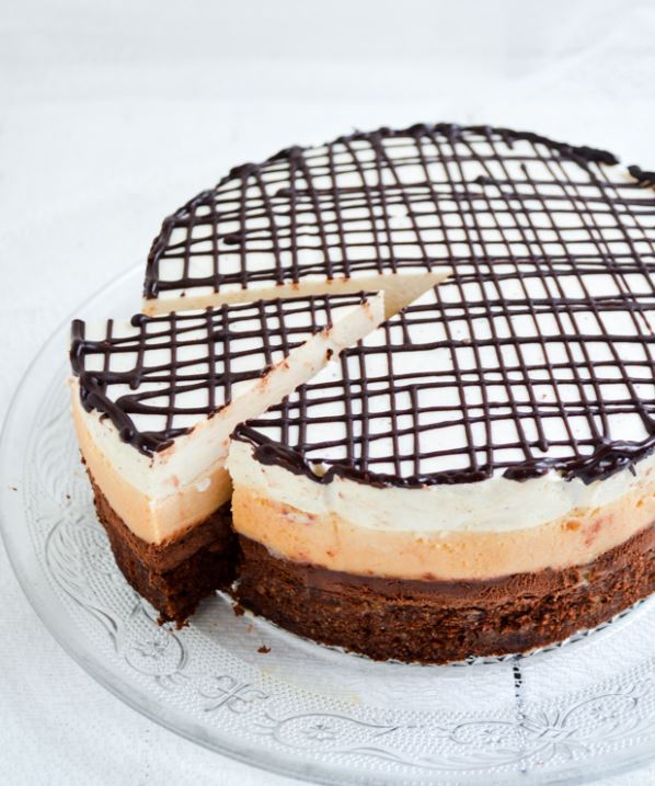ČOKOLADNA MAGIJA: Mousse torta od čokolade, karamela i mascarponea