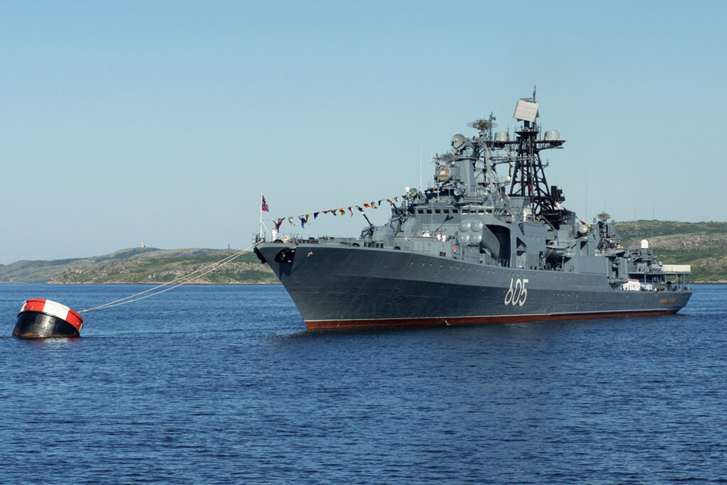 SEVERNA FLOTA OSTALA BEZ MOĆNOG BRODA ZA BORBU PROTIV PODMORNICA? Ukrajina tvrdi da „Admiral Levčenko“ gori u Barencovom moru