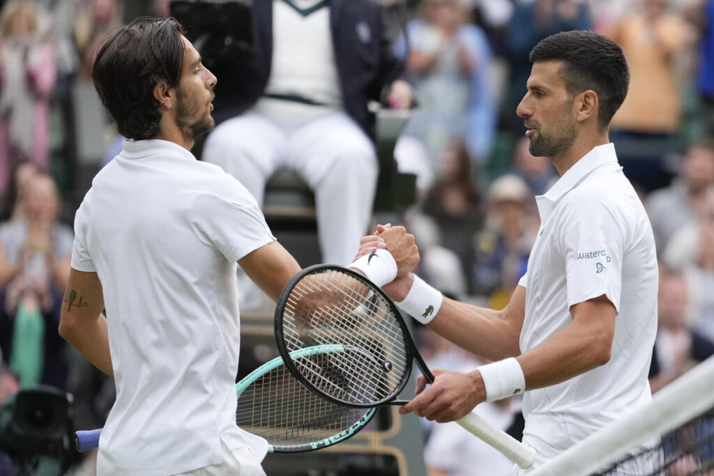 NOVAK U POLUFINALU OLIMPIJSKIH IGARA: Savladao Cicipasa 6:3, 7:6(3)