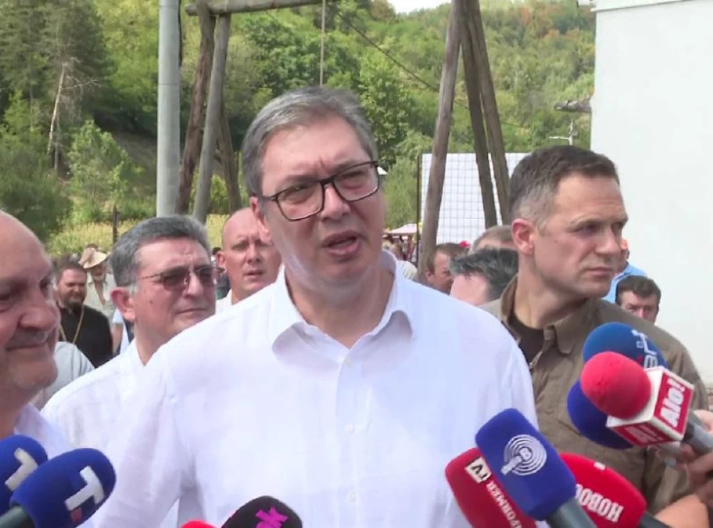 VUČIĆ OČEKUJE DA KFOR ODRŽI REČ: Predsednik je izjavio da imaju korektnu saradnju