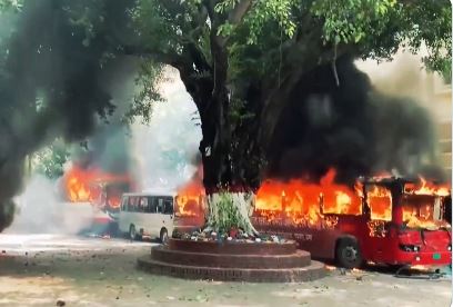 DEMONSTRANTI U BANGLADEŠU UPALI U ZATVOR (VIDEO): 500 zatvorenika pobeglo