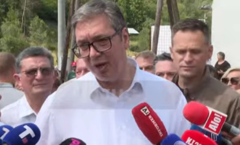 VUČIĆ NA MANIFESTACIJI DANI PROJE I SIRA: Srbija ide putem svoje nezavisnosti i samostalnosti