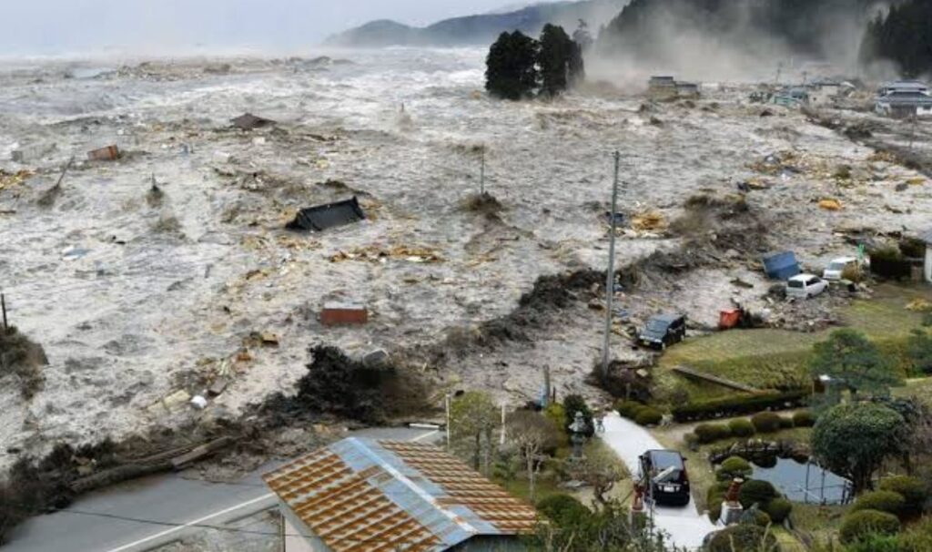 PRVI SNIMCI RAZORNOG ZEMLJOTRESA U JAPANU: Zemljotres je bio jačine 7,1 Rihtera