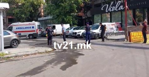 SNIMCI PUCNJAVE KOD TRŽNOG CENTRA U SKOPLJU: Napadnuta i policija