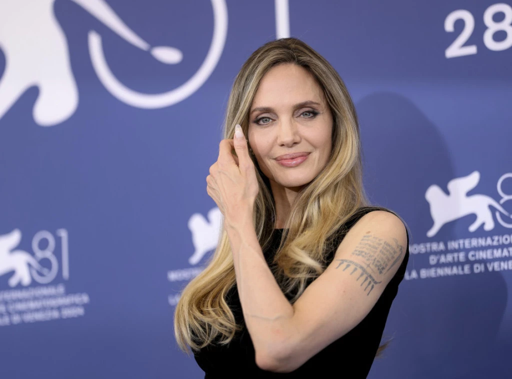 ANĐELINA DŽOLI NA PREMIJERI FILMA O MARIJI KALAS: Da li je prebolela Bred Pita?