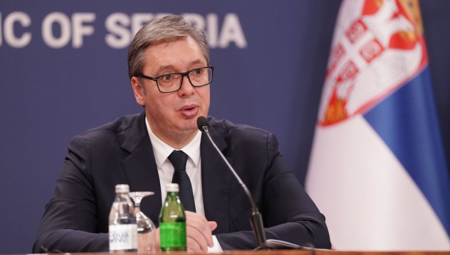 PREDSEDNIK NA POTPISIVANJU UGOVORA O SOLARNIM ELEKTRANAMA: Vučić se obratio javnosti