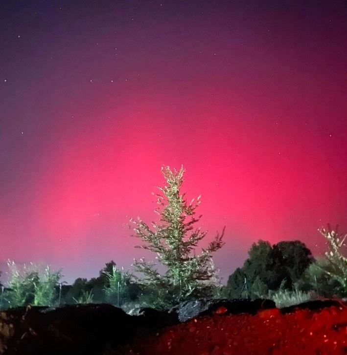 NESTVARNI PRIZORI NOĆNOG NEBA ŠIROM SRBIJE: Pogledajte kako je sinoć izgledalo nebo (VIDEO)