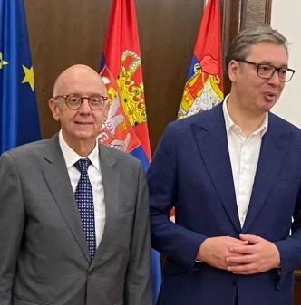 VUČIĆ SA ČUVENIM PROFESOROM NASTARIJEM: Energija, hrana, voda, uz stabilne javne finansije, biće najvažniji elementi za razvoj i uspeh država u svetu budućnosti