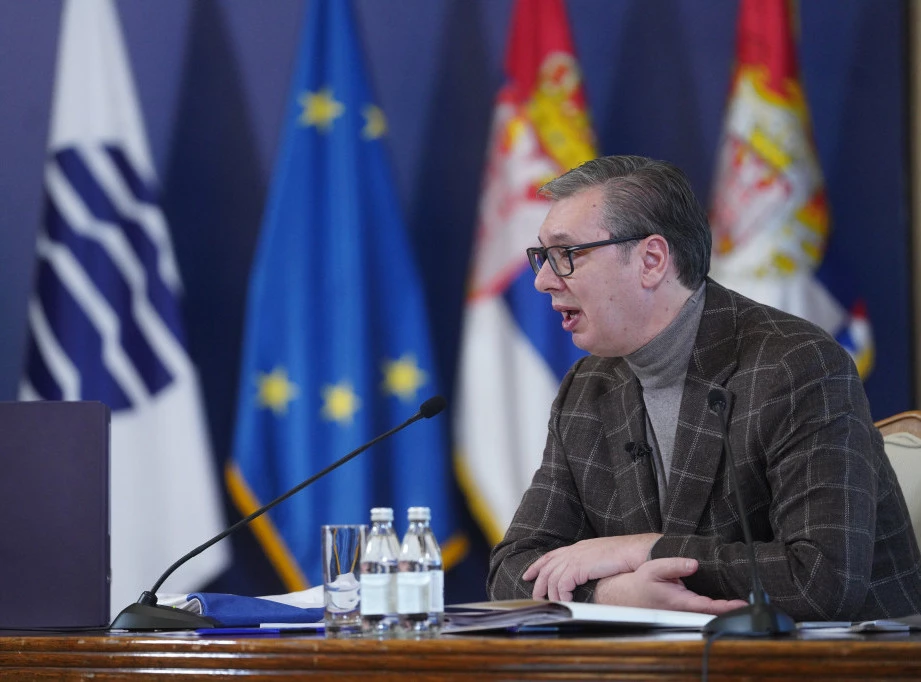 ALEKSANDAR VUČIĆ: Moramo da tražimo rešenje za naftu, nisam spreman na sankcije Moskvi