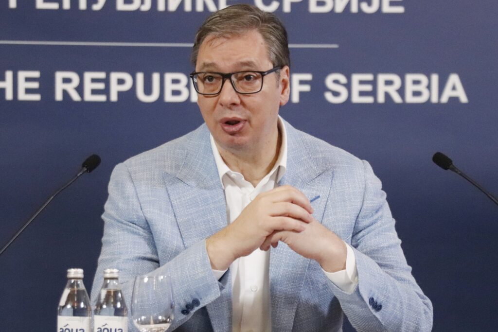 VUČIĆ: „Gledaćemo da do Badnjeg dana završimo sve, da od od 3. do 6. januara dobiju uvećane penzije“